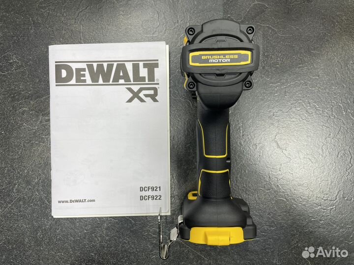 Гайковерт аккумуляторный ударный dewalt DCF922N