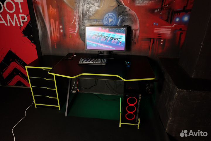 Компьютерный геймерский стол hacker