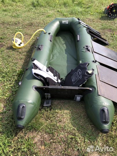 Лодка 3м + мотор 2.6 л.с. Аренда