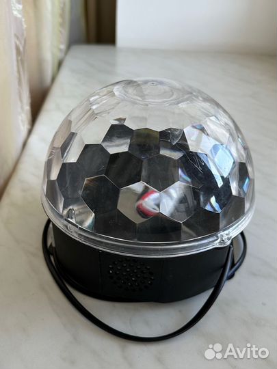 Диско шар от розетки цветной