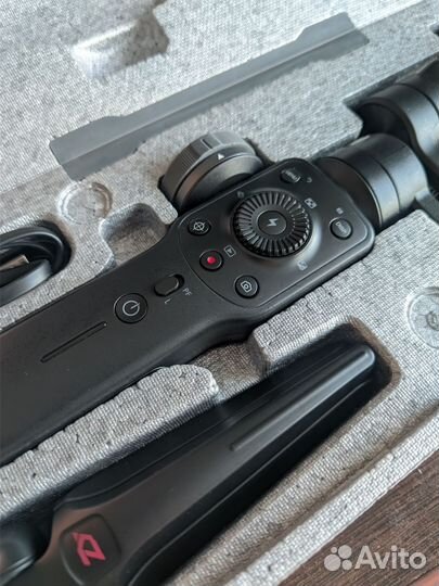 Zhiyun smooth 4 электронный стабилизатор смартфона
