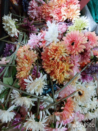 Искусственные цветы, букеты