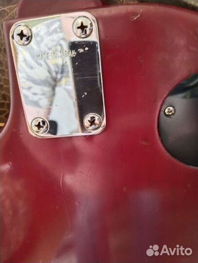 Электрогитара