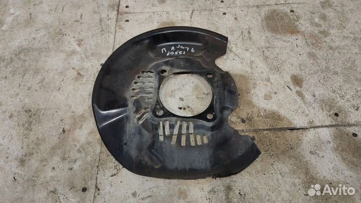 Передний левый пыльник тормозного диска (Jac T6)