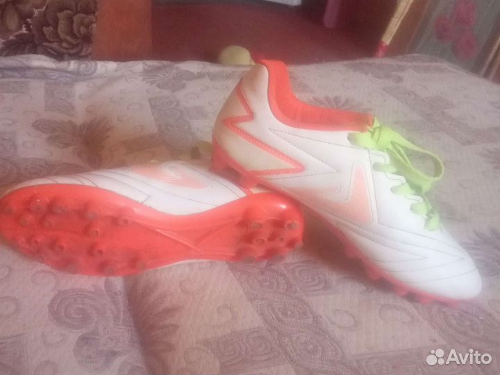 Бутсы футбольные на мальчика