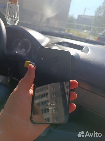 iPhone Xr, 64 ГБ