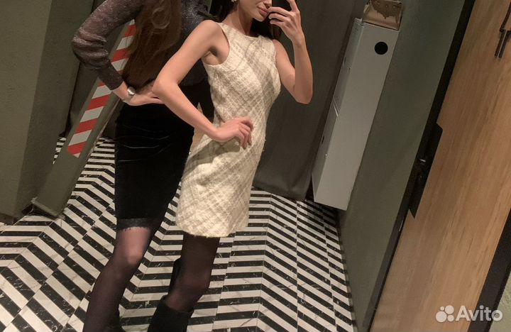 Платье шерстяное