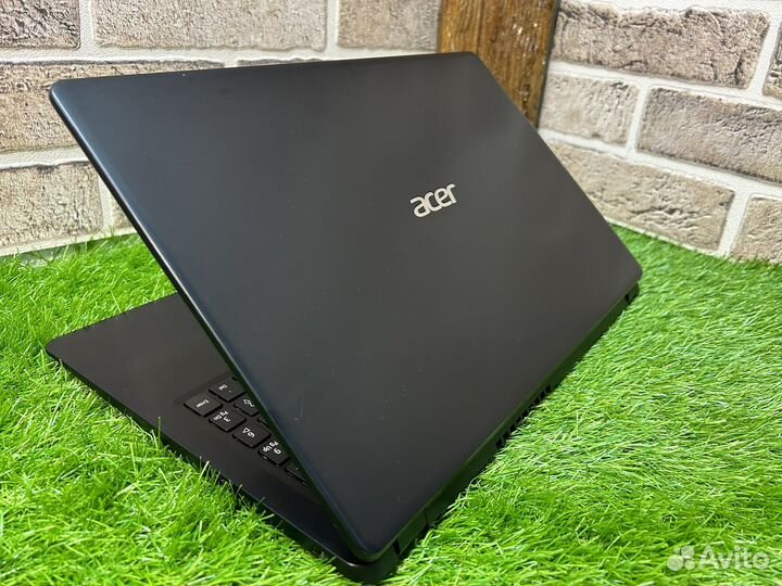 Быстрый Full HD 2021г 4 ядра Athlon 300U/8/SSD256