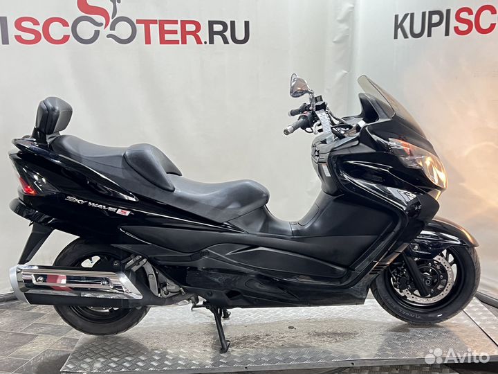 Максискутер Suzuki Burgman (SkyWave) 400