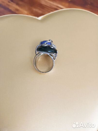 Серебряное кольцо женское