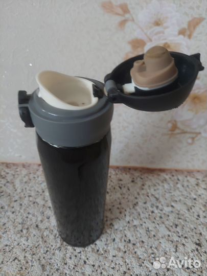 Маленький термос для кофе