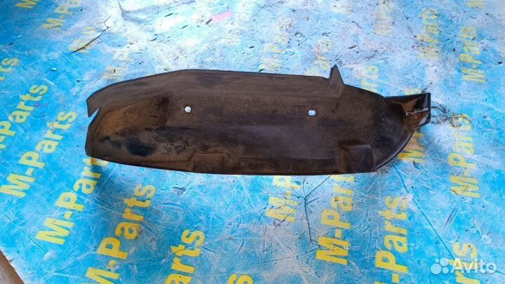 Подкрылок задний левый Mazda Premacy CP8W cpew