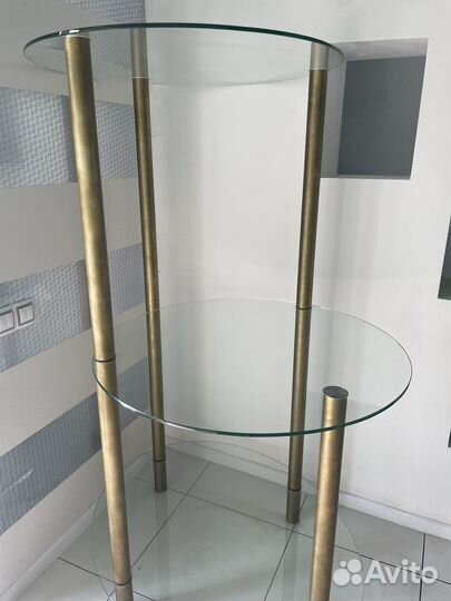 Стеклянный стеллаж