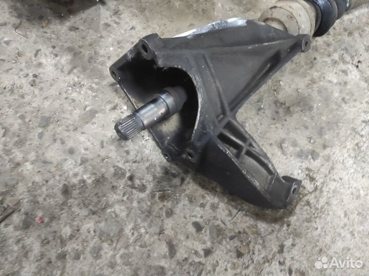 Привод,вал,шрус Volkwagen Sharan 1 Galaxy 1.8 ajh