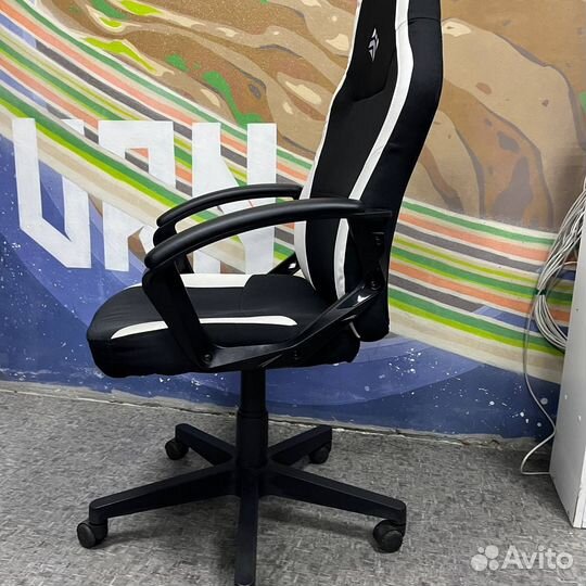 Компьютерное кресло dexp