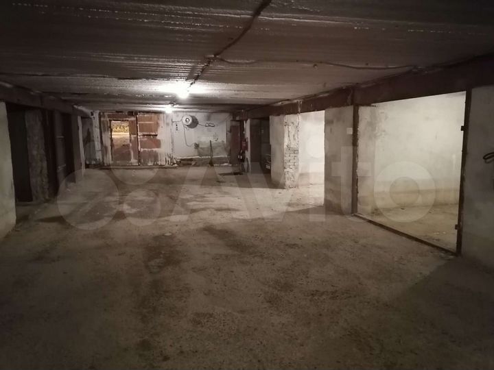 Машиноместо, 18 м²