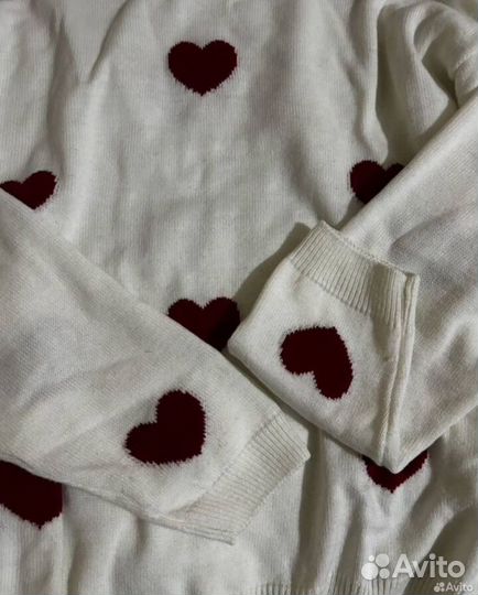 Свитер женский