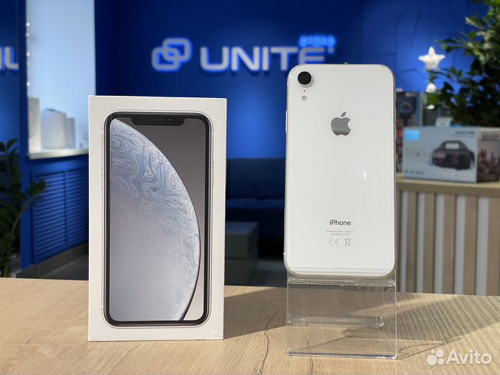 iPhone Xr, 64 ГБ