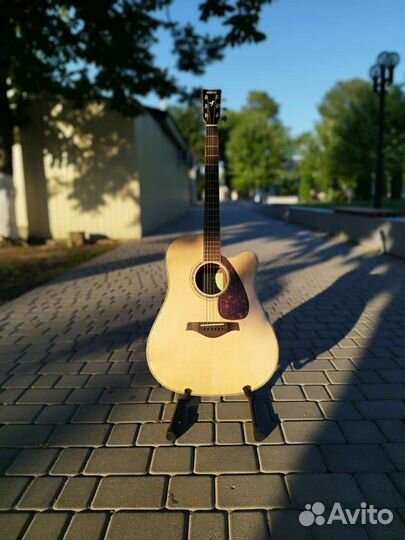 Гитара Yamaha FGX830C