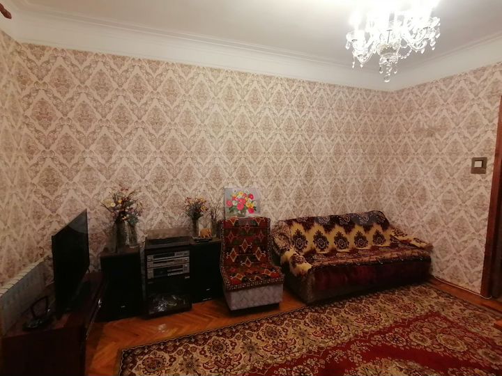 3-к. квартира, 81 м², 2/2 эт.