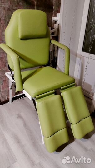 Педикюрное кресло-кушетка