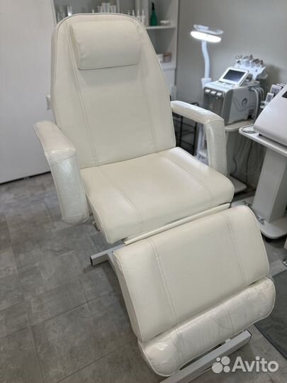 Косметологическое/массажное кресло ммкк-1