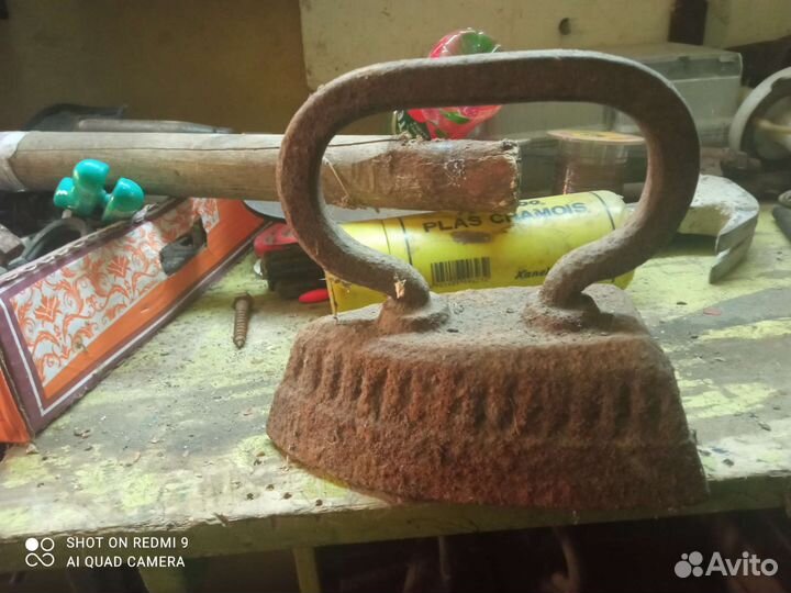 Утюг старый