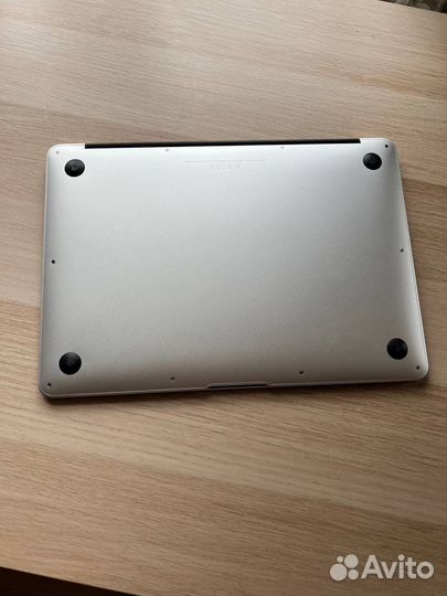Apple MacBook Air A1466 EMC 2925