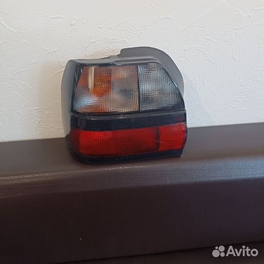 Фонарь задний левый Renault 19