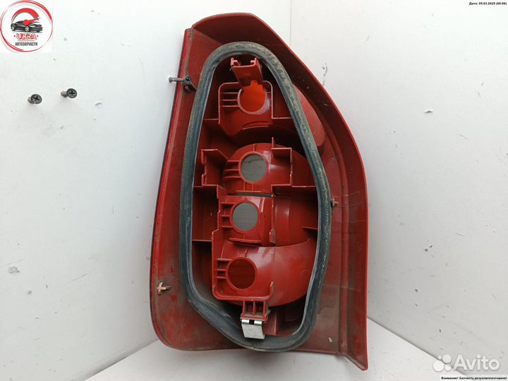 Фонарь задний правый б/у Citroen Xsara Picasso 9650005780