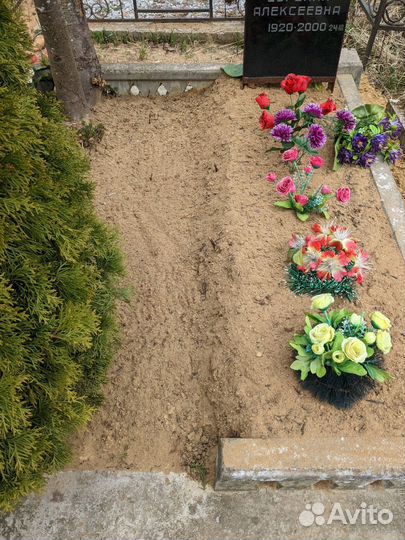 Уборка могил на кладбищах Москвы