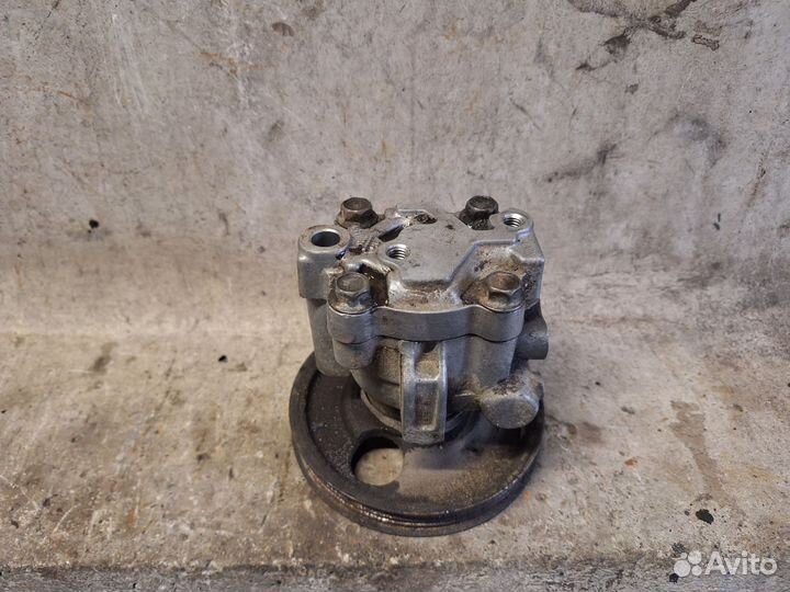 Насос гур Mazda Xedos 6 2.0 KF