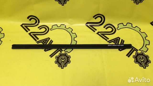 Молдинг стекла (на дверь) задний правый Toyota