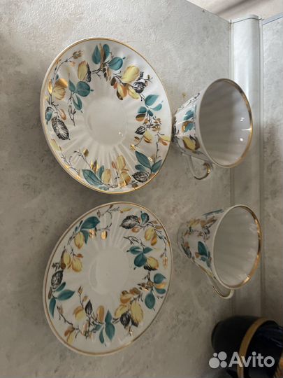 Продам чашки и блюдца