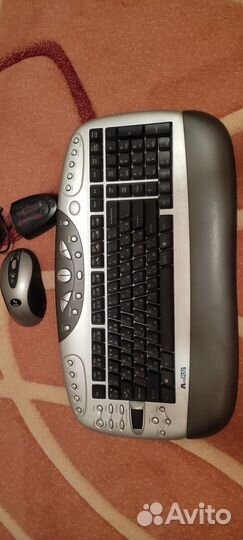 Беспроводной набор Клавиатура + мышь