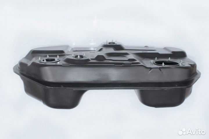 Топливный бак Митсубиси Дион