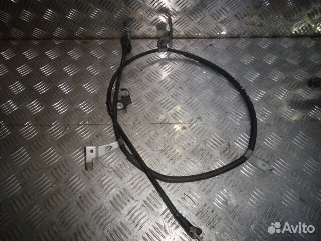 Трос ручного тормоза SX4 (06-13) R б\у