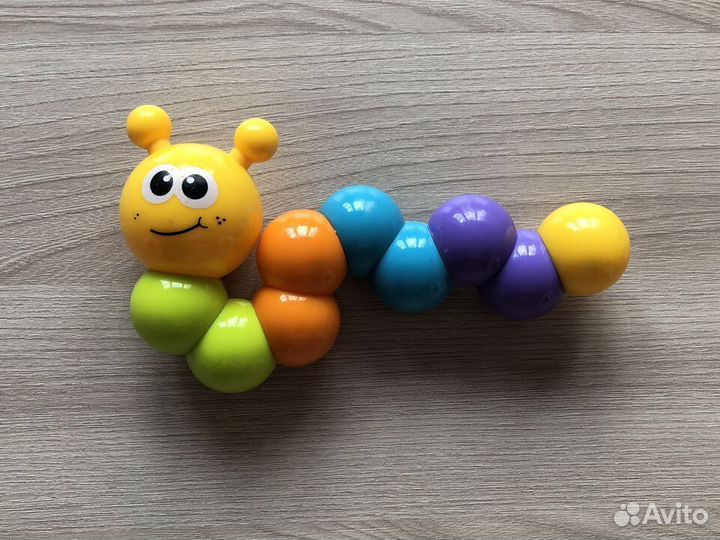 Игрушки для малышей (погремушки, прорезыватель)