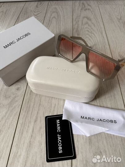 Солнцезащитные очки женские Marc jacobs