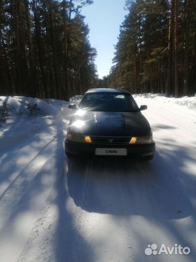 Toyota Vista 2.0 AT, 1992, 300 000 км