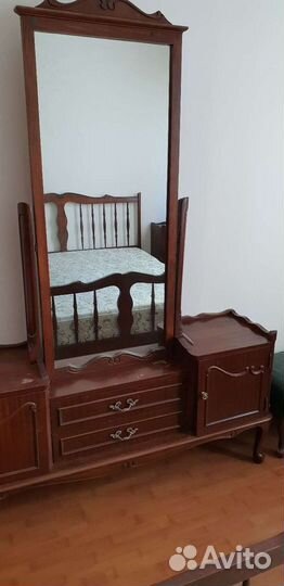 Спальный гарнитур красное дерево времен СССР произ