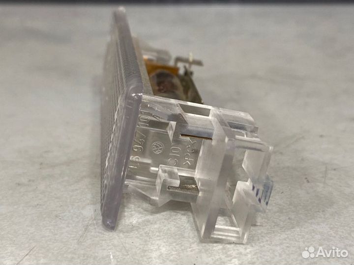 Плафон салона Volkswagen Passat Variant B6 BZB