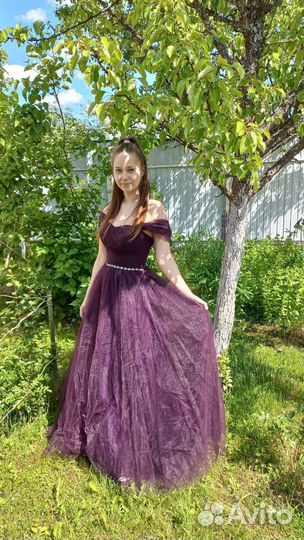 Вечернее платье