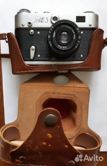 Плёночный фотоаппарат FED 3