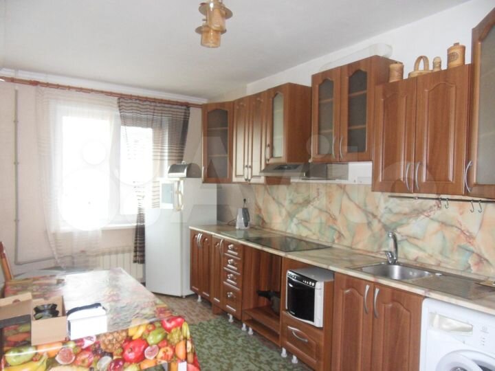 4-к. квартира, 88 м², 8/9 эт.