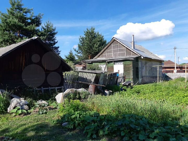 Дом 100 м² на участке 10 сот.