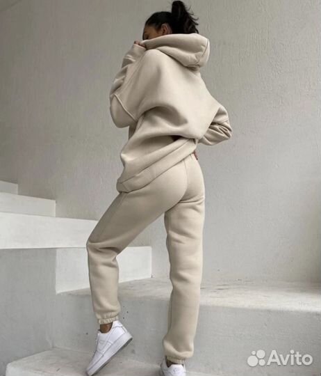 Спортивный костюм новый