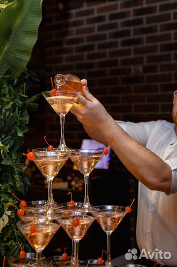 Пирамида из бокалов/горка шампанского/выездной бар