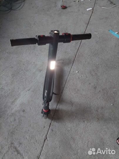 Электросамокат iconbit