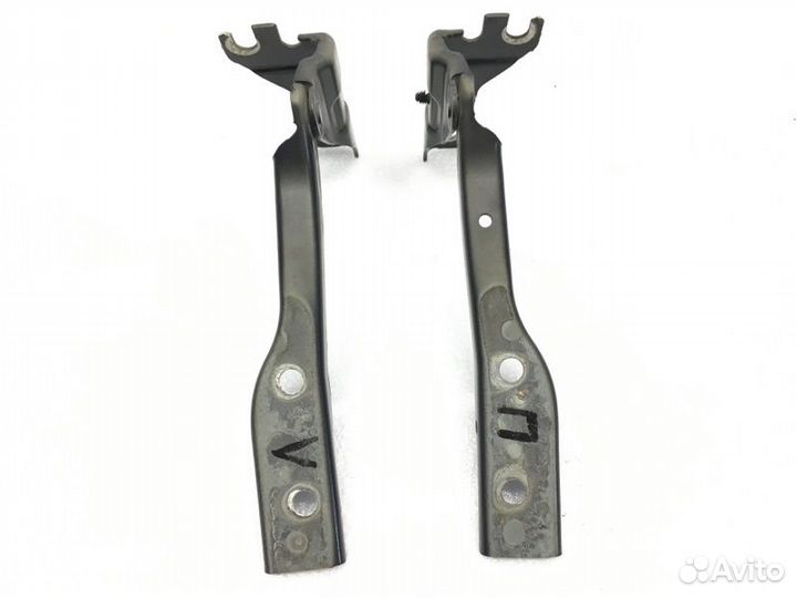 Петля капота Volkswagen Polo седан 1.6 2013